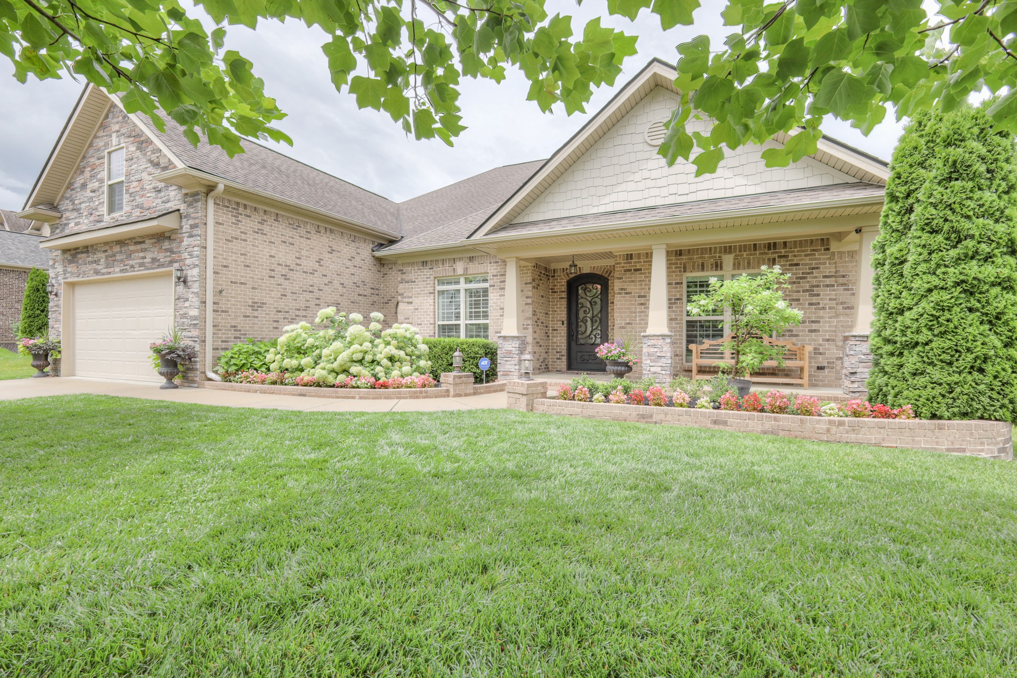 9006 Safe Haven Pl