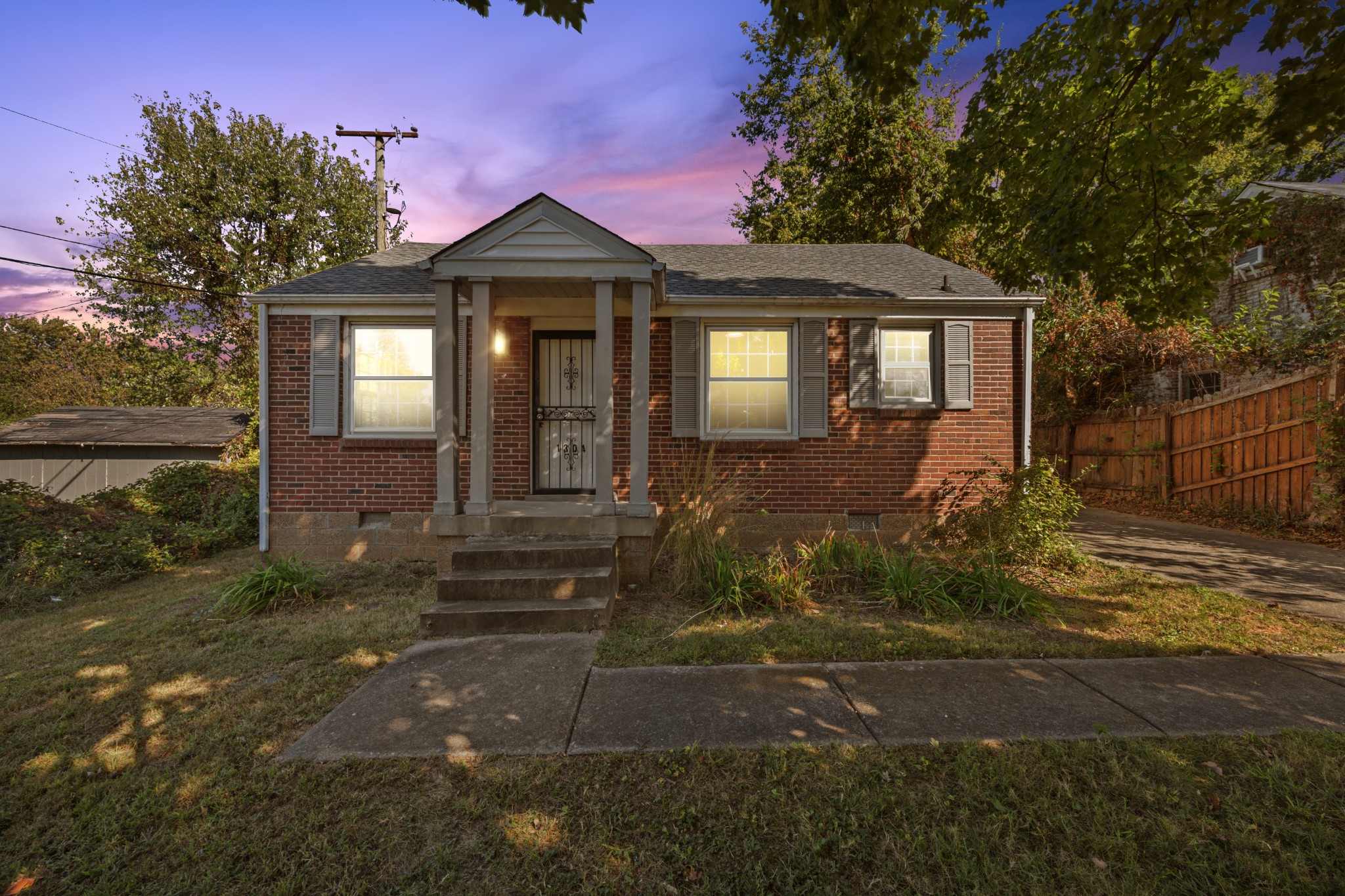 1304 Mercury Dr