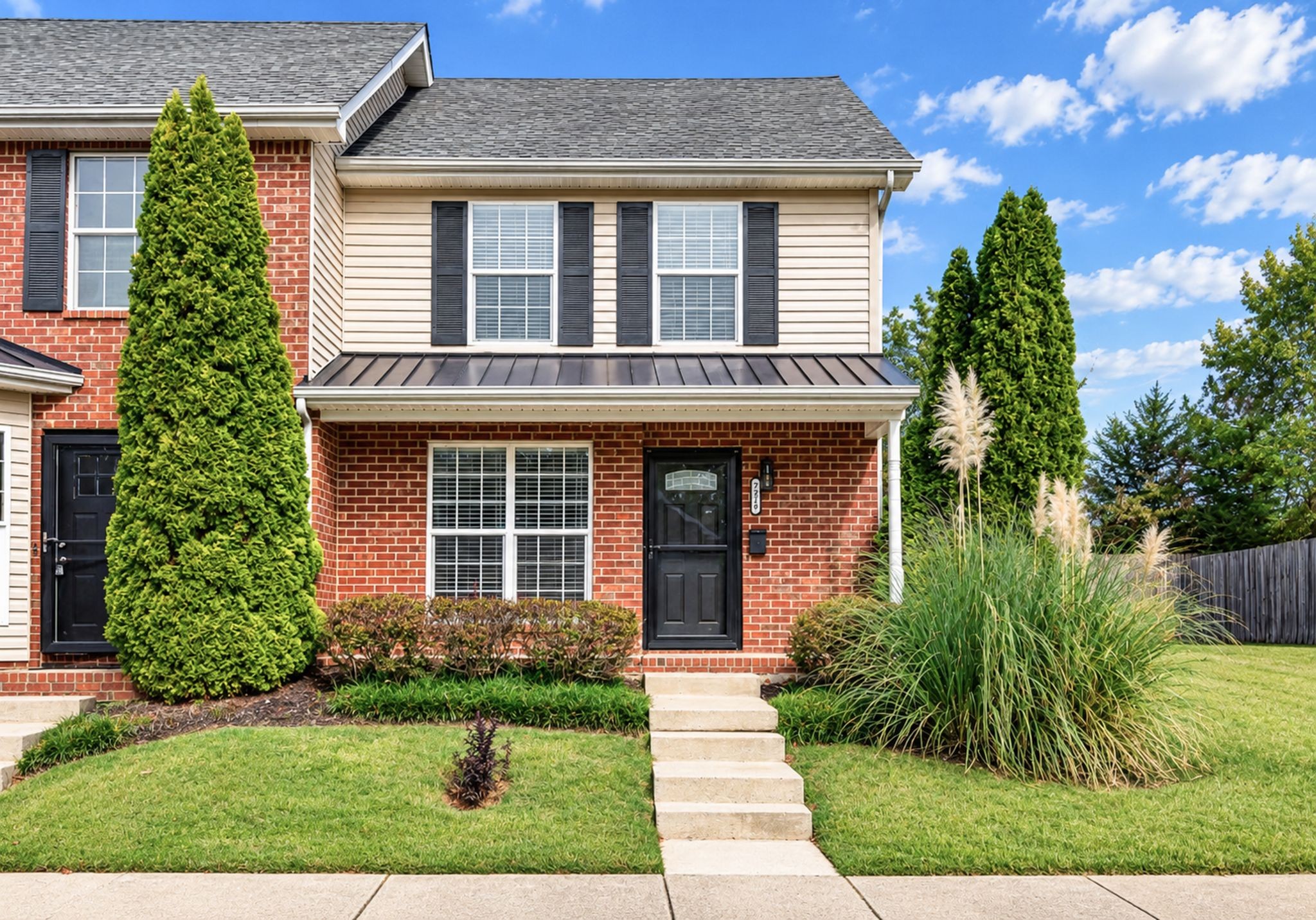 7216 Rosemary Ct