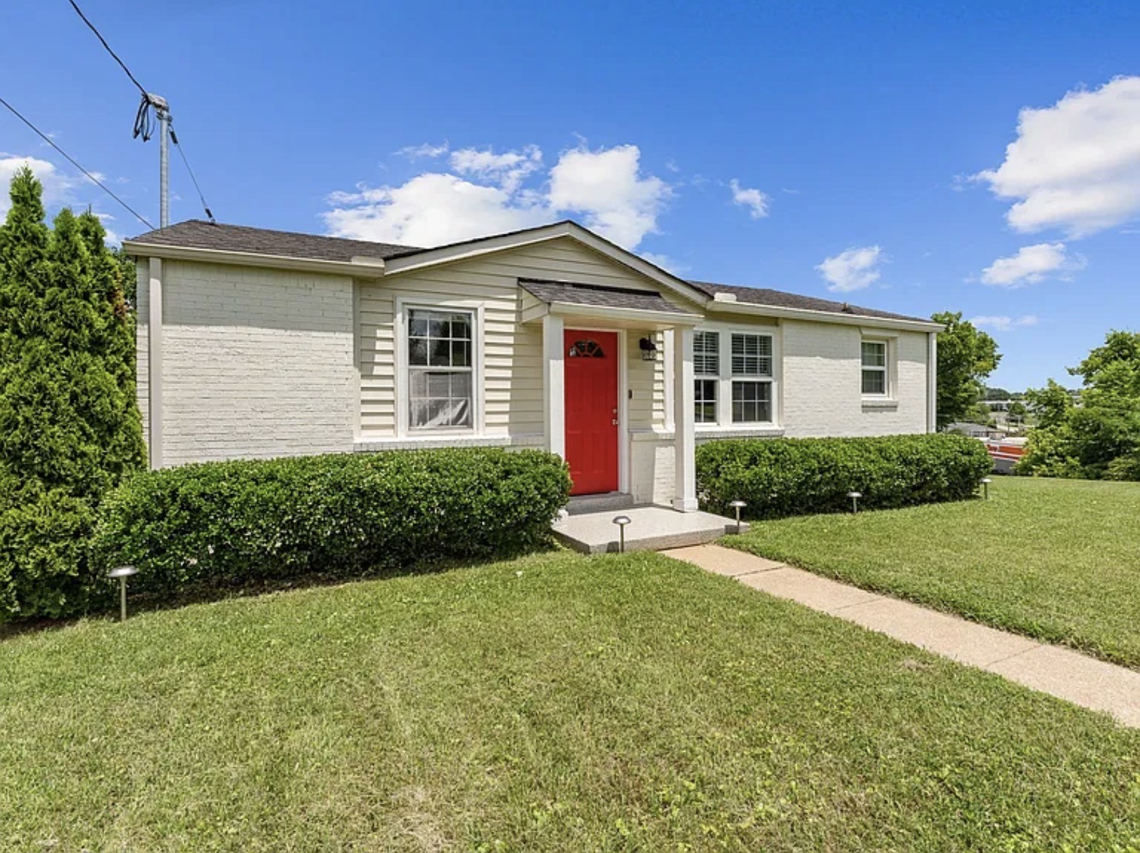 109 Ashwood Dr