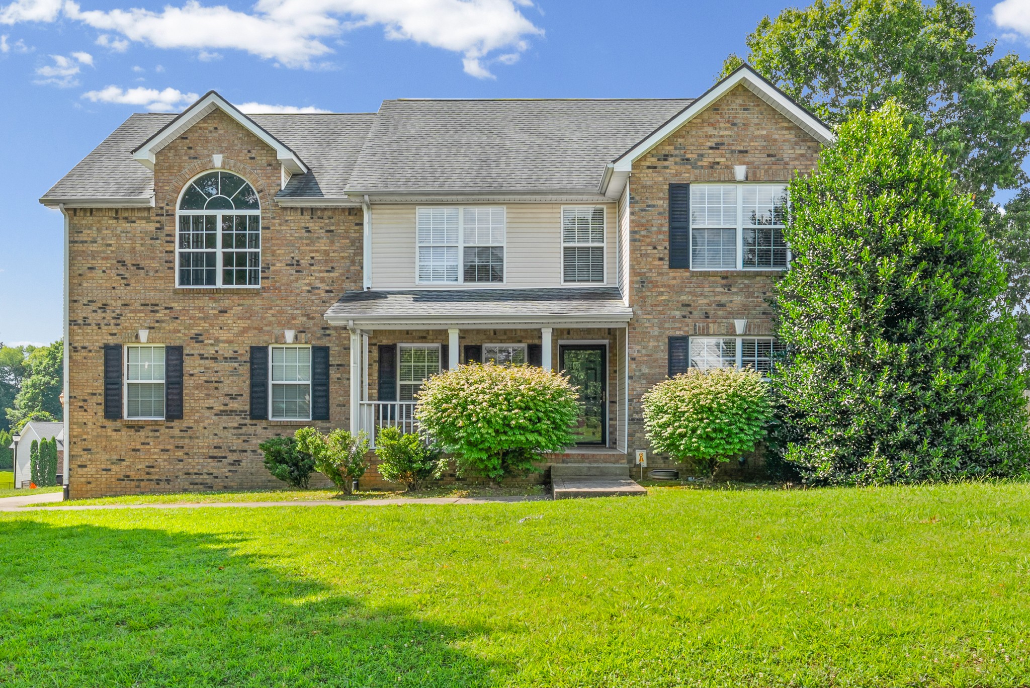 850 Nandina Court