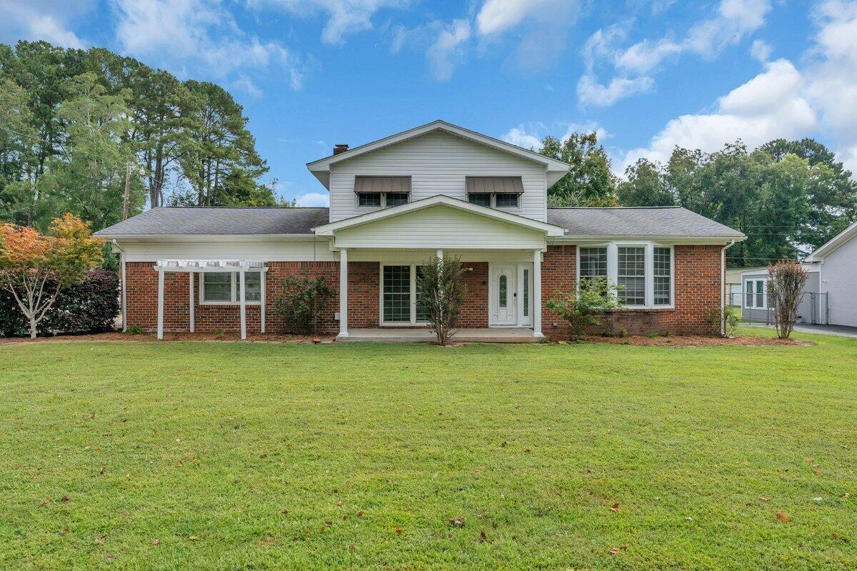 806 Dennis Avenue