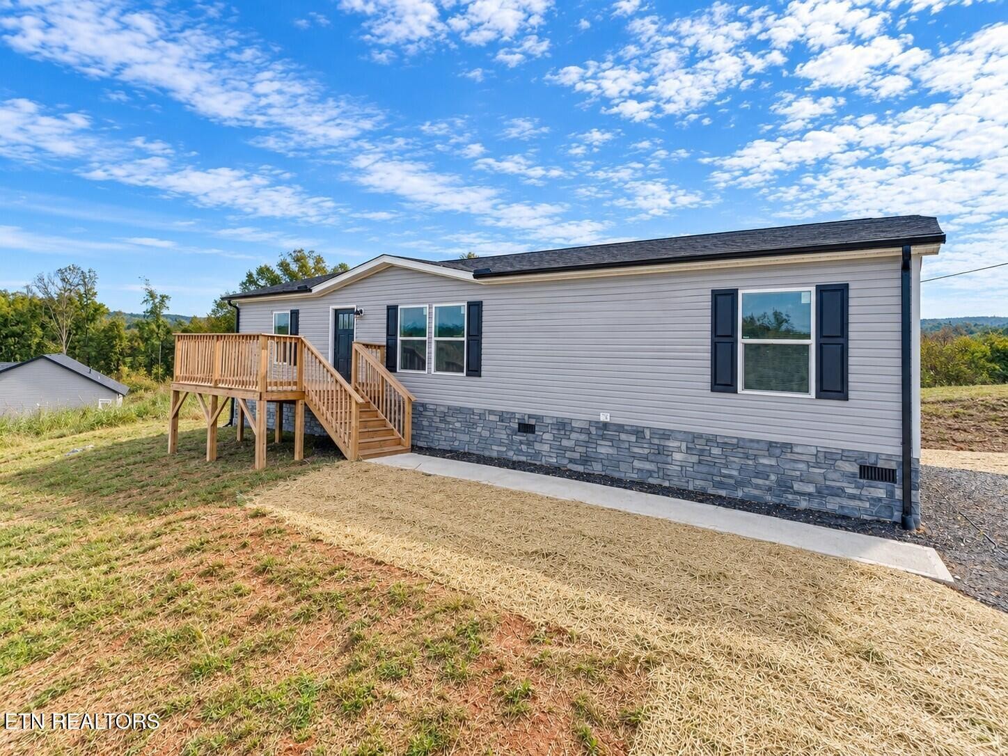 200 Laura Boling Loop Rd
