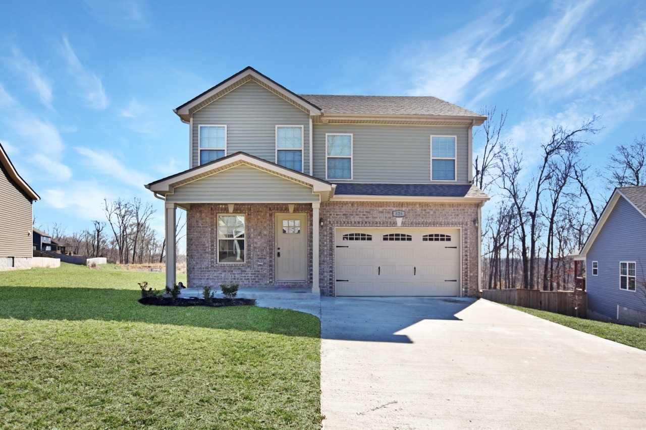 828 Lutz Lane