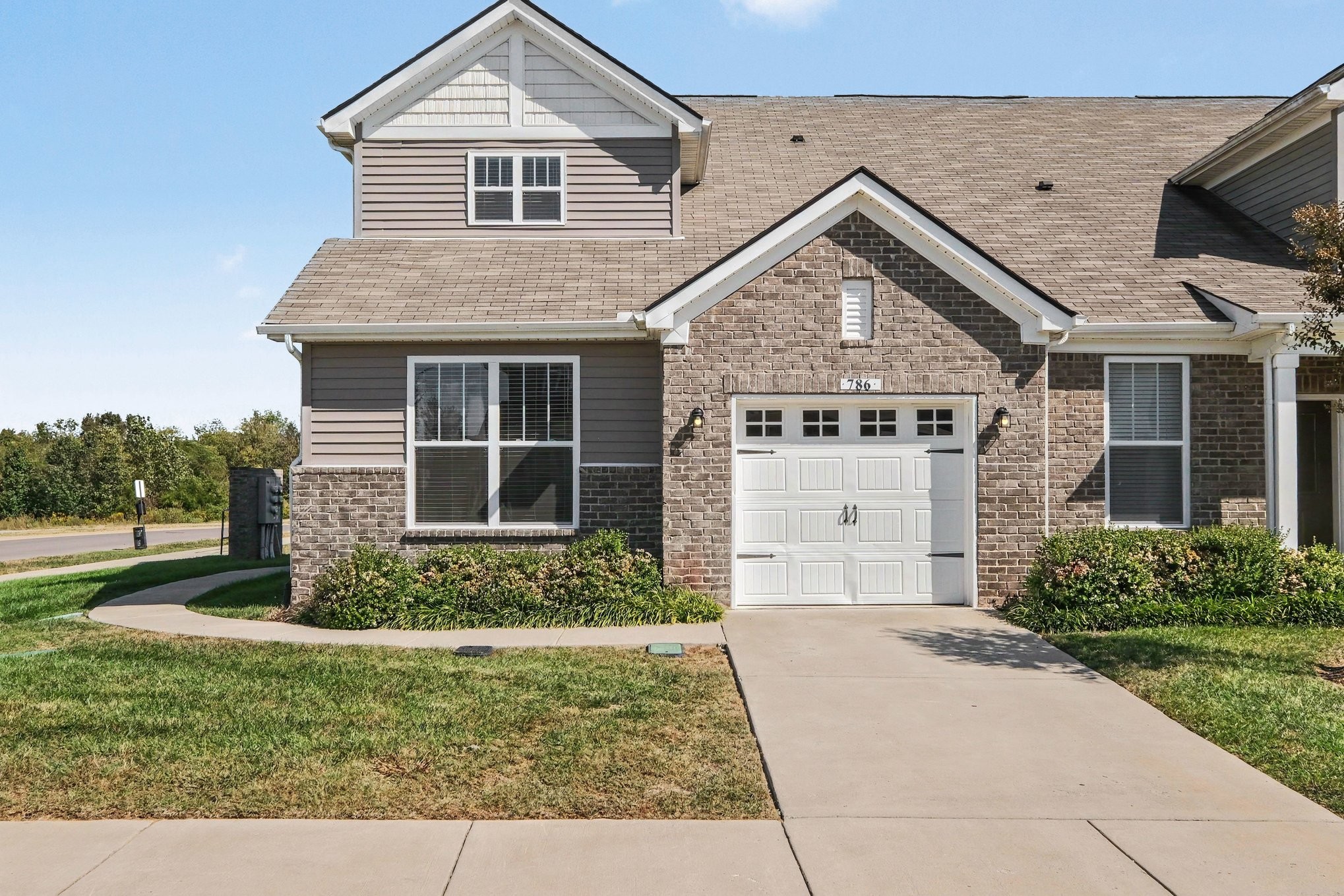 786 Mickelson Way