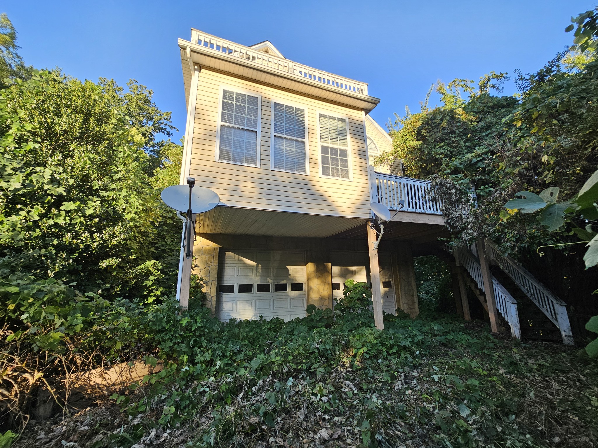 180 Happy Hollow Rd