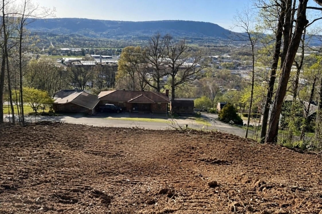 38 Clift Trail