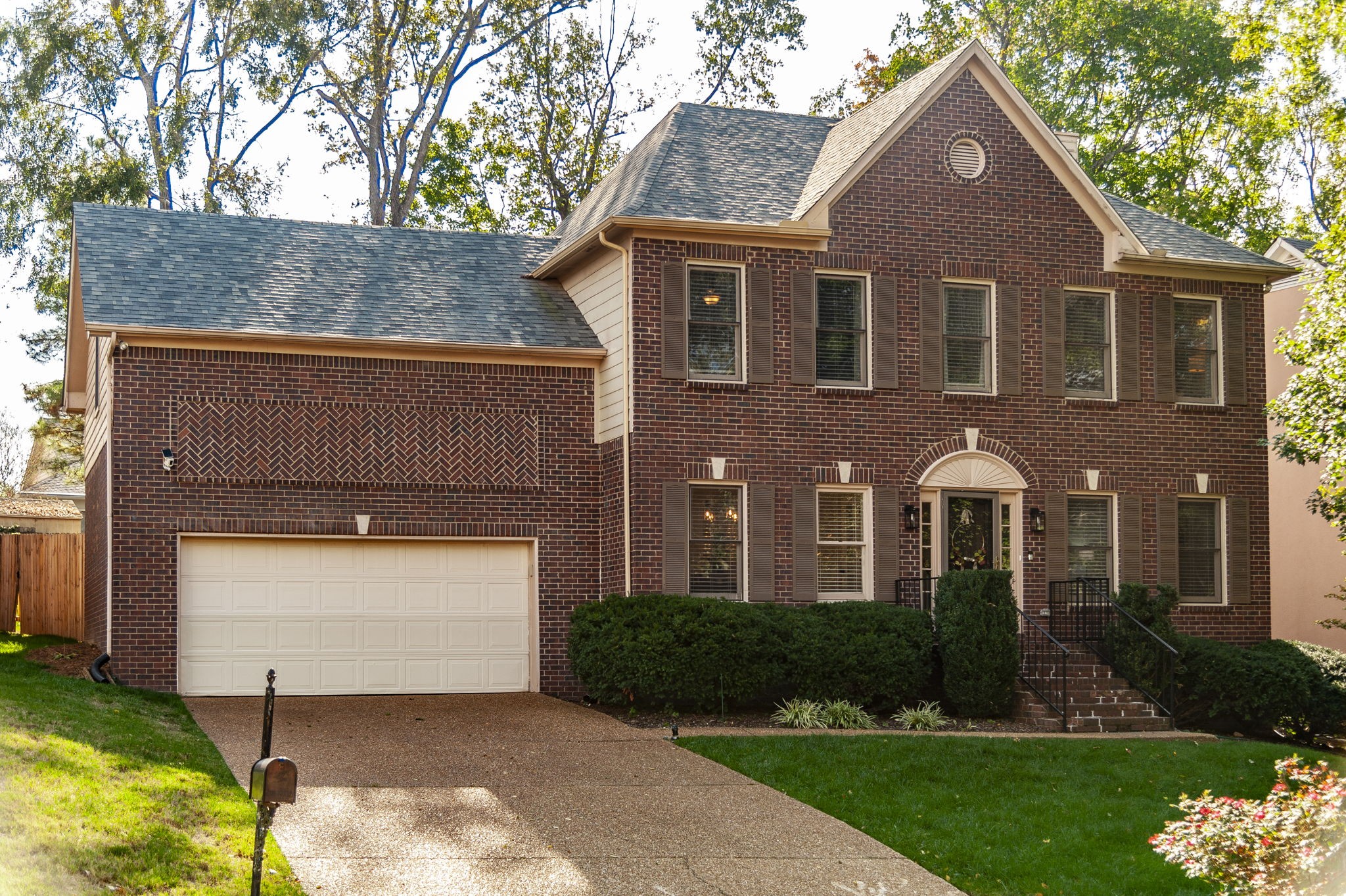8420 Indian Hills Dr